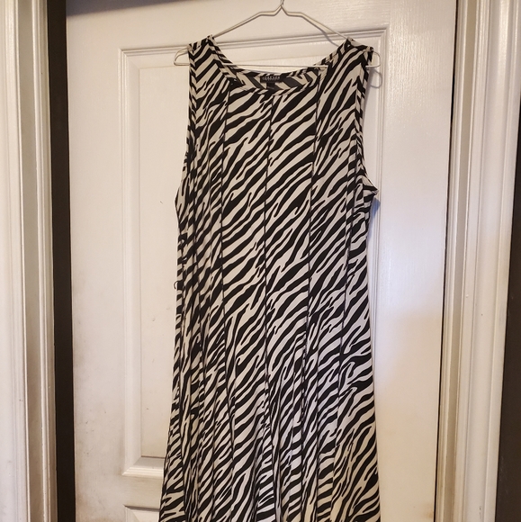Plus Size Dress - Picture 2 of 3